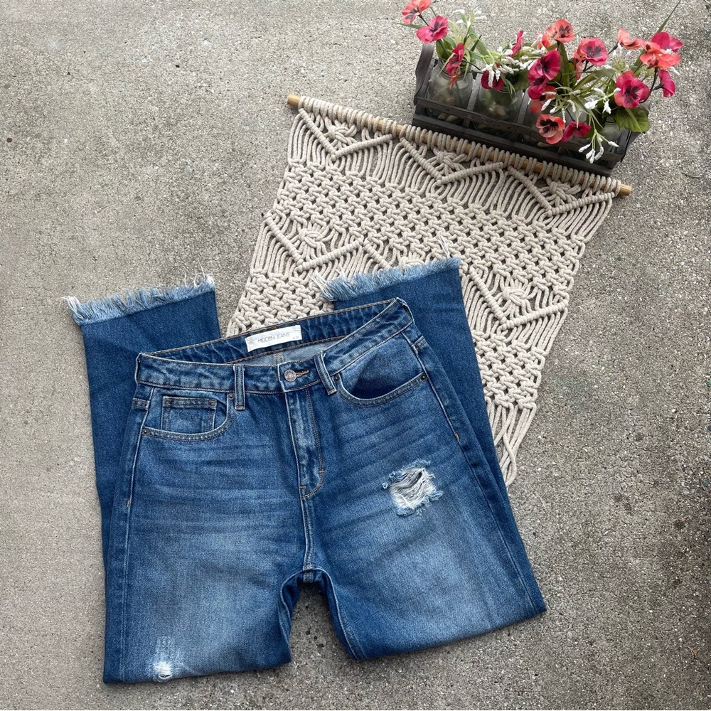 Hidden High Rise Distressed Cropped Jeans Size 28